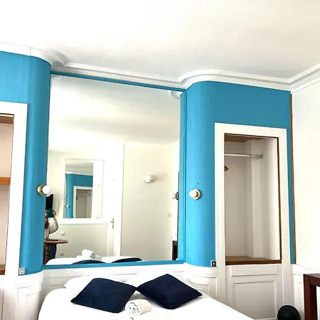 De La Gare Hotel